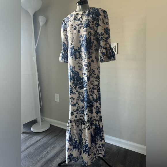 Blue & White Maxi dress - Picture 3 of 3